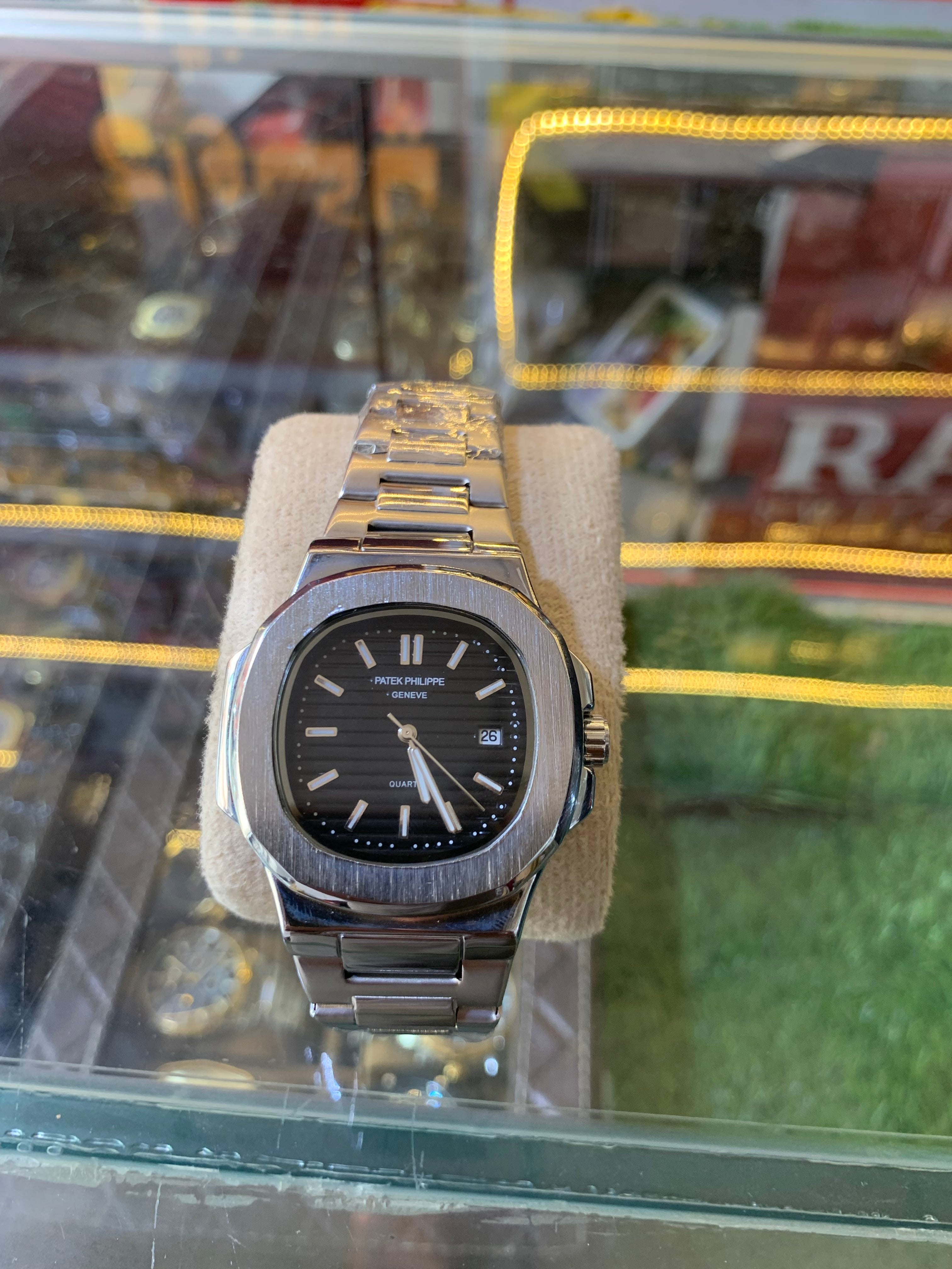 Patek Philippe Nautilus-style