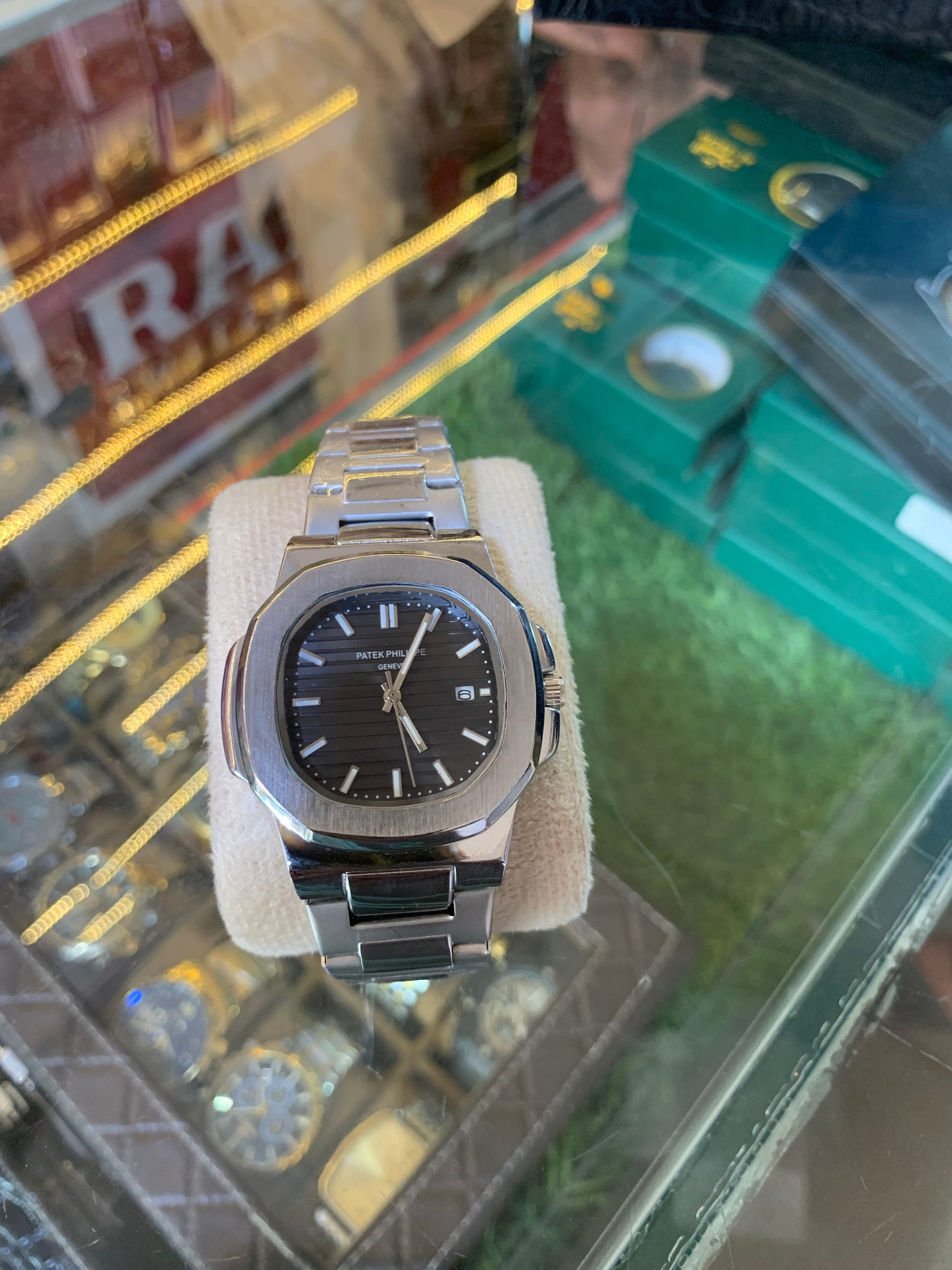 Patek Philippe Nautilus-style