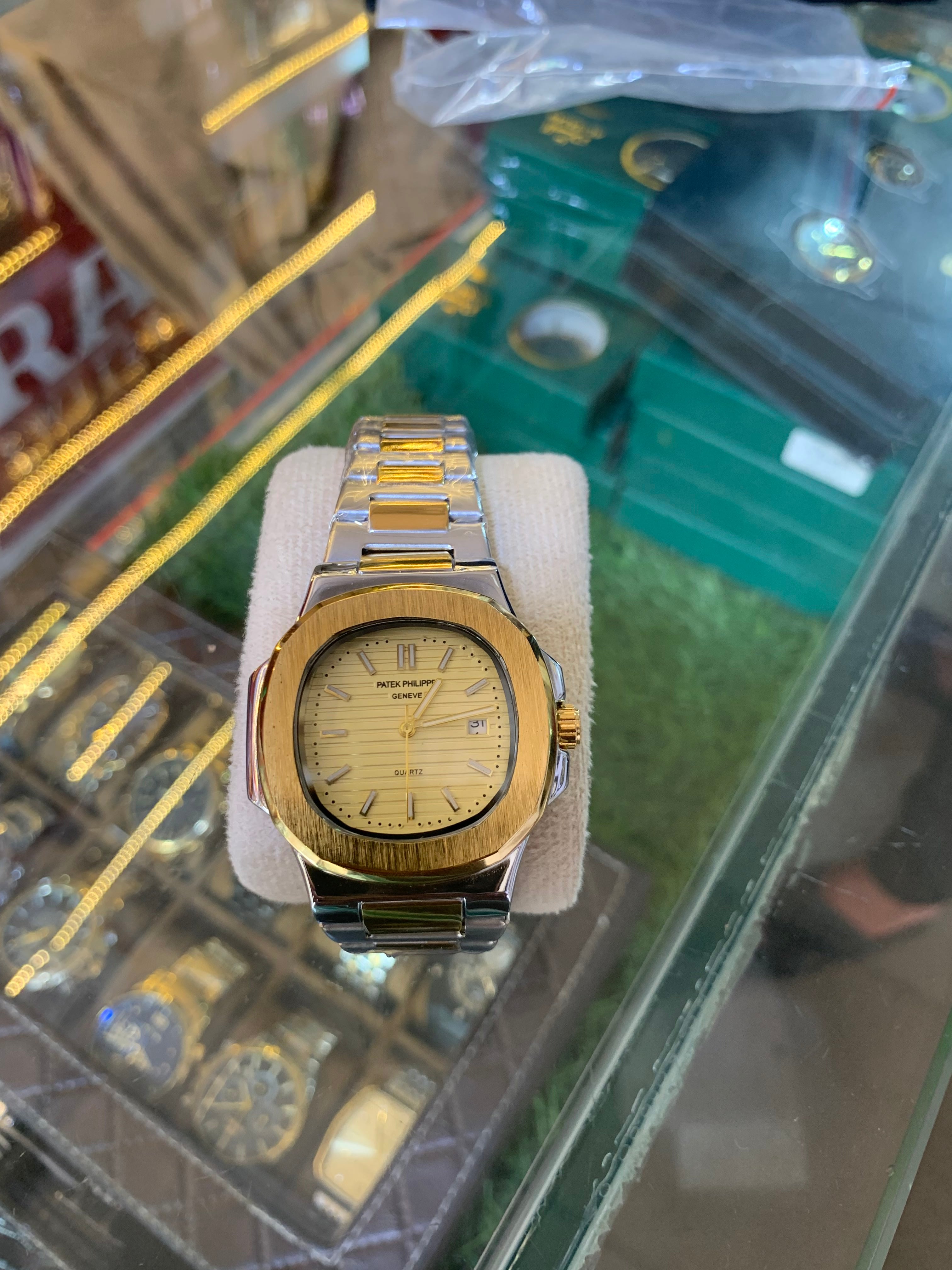Patek Philippe Nautilus-style